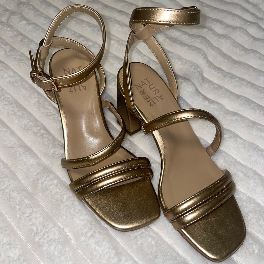 Gold heels size 6